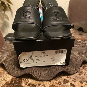 Chanel Black Sandals 41
